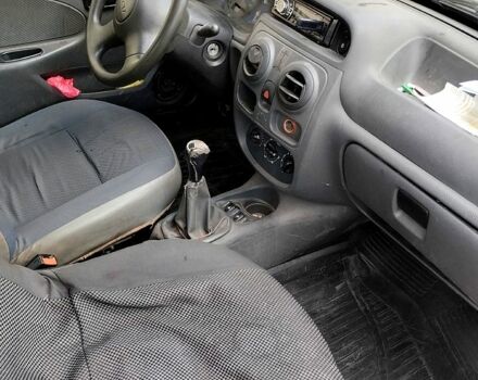 Сірий Дачія Solenza, об'ємом двигуна 1.4 л та пробігом 200 тис. км за 1250 $, фото 2 на Automoto.ua