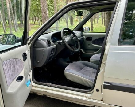 Сірий Дачія Solenza, об'ємом двигуна 1.4 л та пробігом 175 тис. км за 1800 $, фото 4 на Automoto.ua