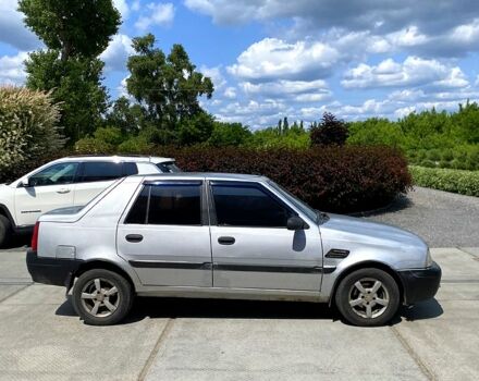 Серый Дачия Соленза, объемом двигателя 1.4 л и пробегом 242 тыс. км за 1100 $, фото 3 на Automoto.ua