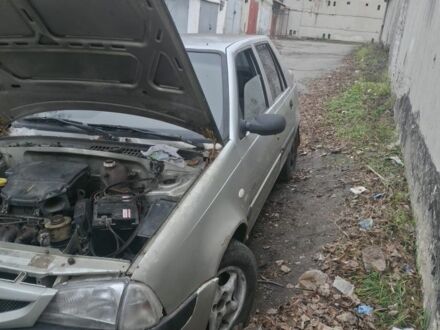 Серый Дачия Соленза, объемом двигателя 1.4 л и пробегом 329 тыс. км за 1000 $, фото 1 на Automoto.ua