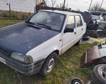 Белый Дачия Супер Нова, объемом двигателя 1.4 л и пробегом 300 тыс. км за 800 $, фото 1 на Automoto.ua