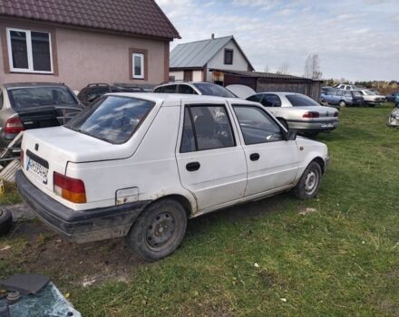 Белый Дачия Супер Нова, объемом двигателя 1.4 л и пробегом 300 тыс. км за 800 $, фото 4 на Automoto.ua