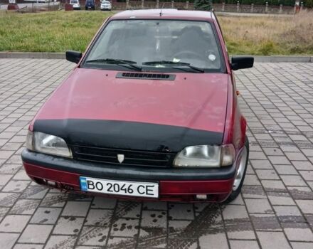 Красный Дачия Супер Нова, объемом двигателя 1.4 л и пробегом 200 тыс. км за 700 $, фото 1 на Automoto.ua