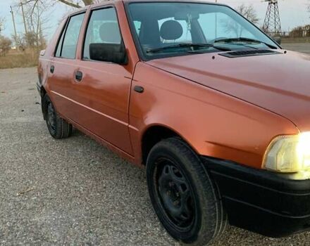 Желтый Дачия Супер Нова, объемом двигателя 1.39 л и пробегом 452 тыс. км за 1500 $, фото 4 на Automoto.ua