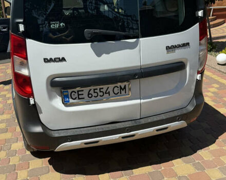 Белый Дачия Dokker Stepway, объемом двигателя 1.5 л и пробегом 120 тыс. км за 10500 $, фото 10 на Automoto.ua