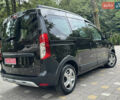 Черный Дачия Dokker Stepway, объемом двигателя 1.2 л и пробегом 85 тыс. км за 8950 $, фото 125 на Automoto.ua