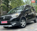 Черный Дачия Dokker Stepway, объемом двигателя 1.2 л и пробегом 85 тыс. км за 8950 $, фото 3 на Automoto.ua