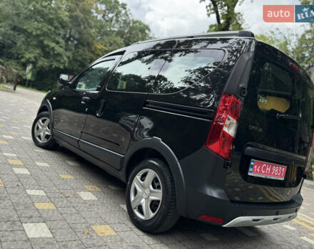 Черный Дачия Dokker Stepway, объемом двигателя 1.2 л и пробегом 85 тыс. км за 8950 $, фото 16 на Automoto.ua