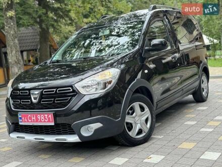Черный Дачия Dokker Stepway, объемом двигателя 1.2 л и пробегом 85 тыс. км за 8950 $, фото 1 на Automoto.ua