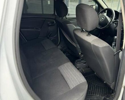 Білий Дачія Duster, об'ємом двигуна 1.6 л та пробігом 186 тис. км за 7400 $, фото 19 на Automoto.ua