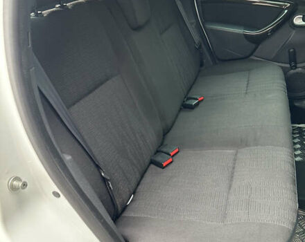 Білий Дачія Duster, об'ємом двигуна 1.6 л та пробігом 243 тис. км за 8750 $, фото 19 на Automoto.ua