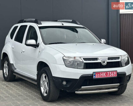 Білий Дачія Duster, об'ємом двигуна 1.6 л та пробігом 243 тис. км за 8750 $, фото 3 на Automoto.ua