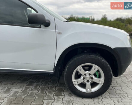 Белый Дачия Duster, объемом двигателя 1.46 л и пробегом 232 тыс. км за 8200 $, фото 9 на Automoto.ua
