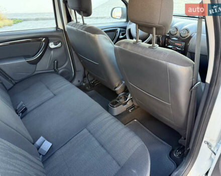 Білий Дачія Duster, об'ємом двигуна 1.6 л та пробігом 153 тис. км за 8999 $, фото 31 на Automoto.ua