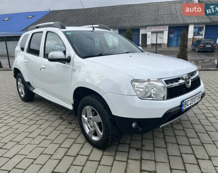 Білий Дачія Duster, об'ємом двигуна 1.6 л та пробігом 105 тис. км за 7500 $, фото 2 на Automoto.ua