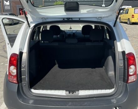 Белый Дачия Duster, объемом двигателя 1.6 л и пробегом 235 тыс. км за 8200 $, фото 7 на Automoto.ua