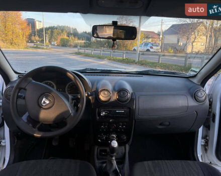 Белый Дачия Duster, объемом двигателя 1.5 л и пробегом 298 тыс. км за 7999 $, фото 10 на Automoto.ua