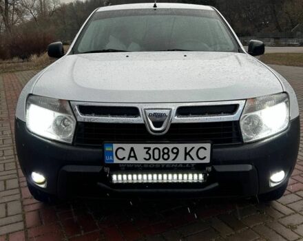 Белый Дачия Duster, объемом двигателя 0.16 л и пробегом 270 тыс. км за 6999 $, фото 10 на Automoto.ua