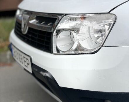 Белый Дачия Duster, объемом двигателя 1.5 л и пробегом 238 тыс. км за 7300 $, фото 5 на Automoto.ua