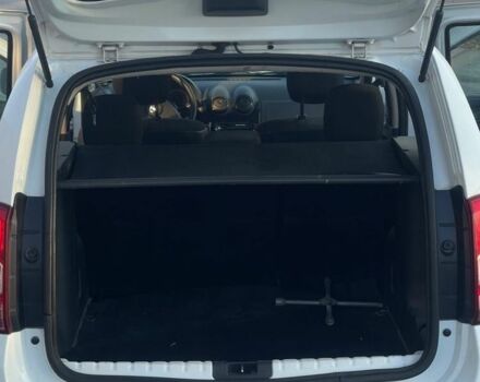 Белый Дачия Duster, объемом двигателя 1.5 л и пробегом 282 тыс. км за 7999 $, фото 9 на Automoto.ua