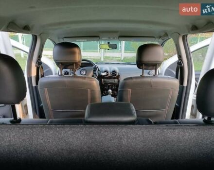Белый Дачия Duster, объемом двигателя 1.5 л и пробегом 257 тыс. км за 8400 $, фото 20 на Automoto.ua
