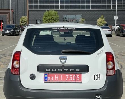 Белый Дачия Duster, объемом двигателя 1.6 л и пробегом 235 тыс. км за 7300 $, фото 3 на Automoto.ua