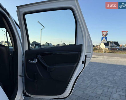 Білий Дачія Duster, об'ємом двигуна 1.6 л та пробігом 153 тис. км за 8999 $, фото 29 на Automoto.ua