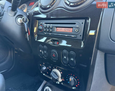 Білий Дачія Duster, об'ємом двигуна 1.6 л та пробігом 153 тис. км за 8999 $, фото 43 на Automoto.ua