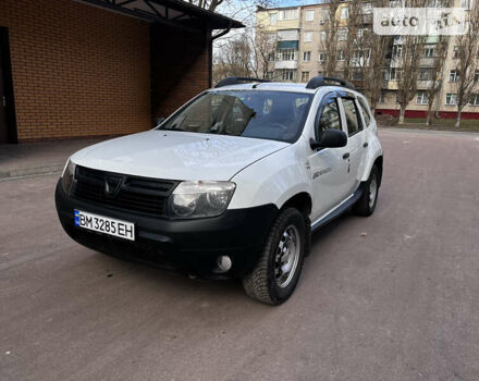 Белый Дачия Duster, объемом двигателя 1.6 л и пробегом 133 тыс. км за 8300 $, фото 2 на Automoto.ua