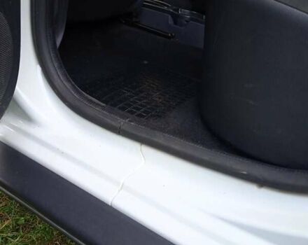 Белый Дачия Duster, объемом двигателя 1.6 л и пробегом 162 тыс. км за 7800 $, фото 9 на Automoto.ua