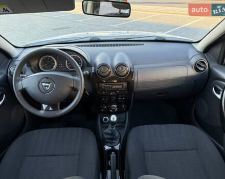 Білий Дачія Duster, об'ємом двигуна 1.6 л та пробігом 153 тис. км за 8999 $, фото 36 на Automoto.ua