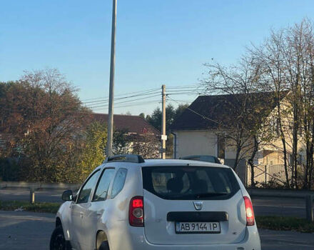 Белый Дачия Duster, объемом двигателя 1.5 л и пробегом 298 тыс. км за 7999 $, фото 2 на Automoto.ua