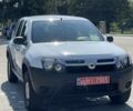 Белый Дачия Duster, объемом двигателя 1.6 л и пробегом 235 тыс. км за 8200 $, фото 1 на Automoto.ua