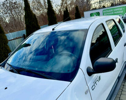 Белый Дачия Duster, объемом двигателя 1.6 л и пробегом 156 тыс. км за 7500 $, фото 7 на Automoto.ua