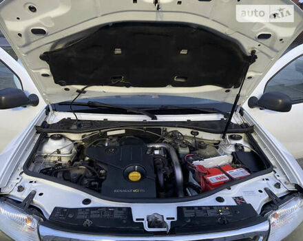 Білий Дачія Duster, об'ємом двигуна 1.5 л та пробігом 197 тис. км за 9000 $, фото 28 на Automoto.ua