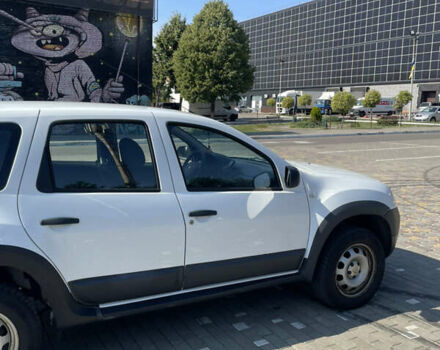 Білий Дачія Duster, об'ємом двигуна 1.6 л та пробігом 235 тис. км за 7700 $, фото 9 на Automoto.ua