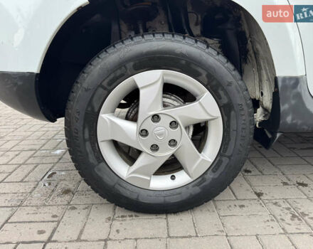 Белый Дачия Duster, объемом двигателя 1.6 л и пробегом 168 тыс. км за 8900 $, фото 15 на Automoto.ua