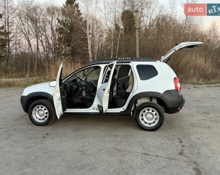 Білий Дачія Duster, об'ємом двигуна 1.5 л та пробігом 182 тис. км за 8999 $, фото 44 на Automoto.ua
