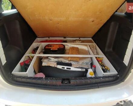 Белый Дачия Duster, объемом двигателя 1.6 л и пробегом 178 тыс. км за 8800 $, фото 35 на Automoto.ua