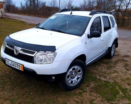 Белый Дачия Duster, объемом двигателя 16 л и пробегом 182 тыс. км за 8000 $, фото 6 на Automoto.ua