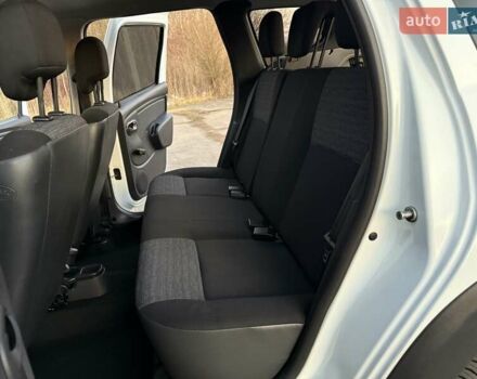 Білий Дачія Duster, об'ємом двигуна 1.5 л та пробігом 182 тис. км за 8999 $, фото 46 на Automoto.ua