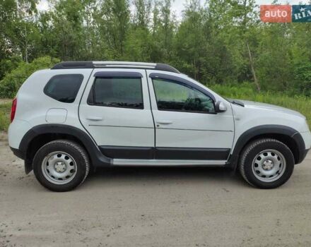 Белый Дачия Duster, объемом двигателя 1.5 л и пробегом 166 тыс. км за 9000 $, фото 3 на Automoto.ua