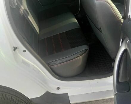 Белый Дачия Duster, объемом двигателя 1.5 л и пробегом 220 тыс. км за 10513 $, фото 5 на Automoto.ua