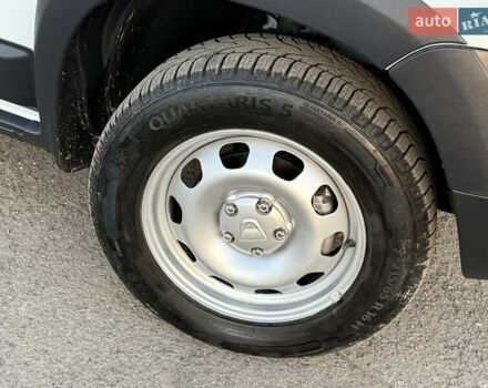 Білий Дачія Duster, об'ємом двигуна 1.5 л та пробігом 182 тис. км за 8999 $, фото 4 на Automoto.ua