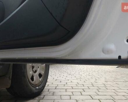 Белый Дачия Duster, объемом двигателя 1.6 л и пробегом 178 тыс. км за 9700 $, фото 26 на Automoto.ua