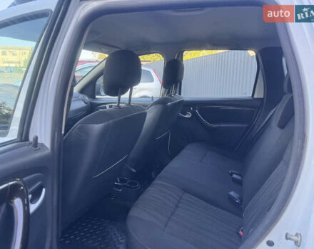 Білий Дачія Duster, об'ємом двигуна 1.5 л та пробігом 180 тис. км за 9850 $, фото 27 на Automoto.ua