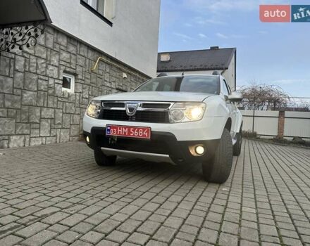 Белый Дачия Duster, объемом двигателя 1.5 л и пробегом 168 тыс. км за 8350 $, фото 3 на Automoto.ua