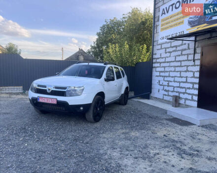 Білий Дачія Duster, об'ємом двигуна 1.5 л та пробігом 180 тис. км за 9850 $, фото 2 на Automoto.ua