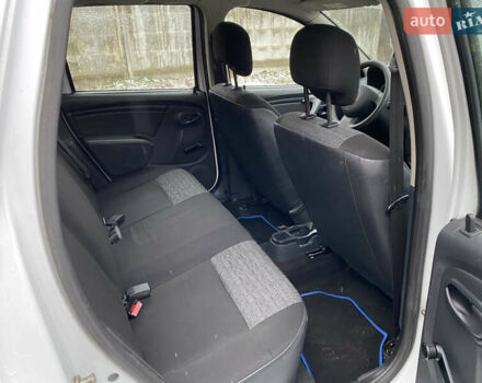 Білий Дачія Duster, об'ємом двигуна 1.6 л та пробігом 233 тис. км за 7100 $, фото 15 на Automoto.ua