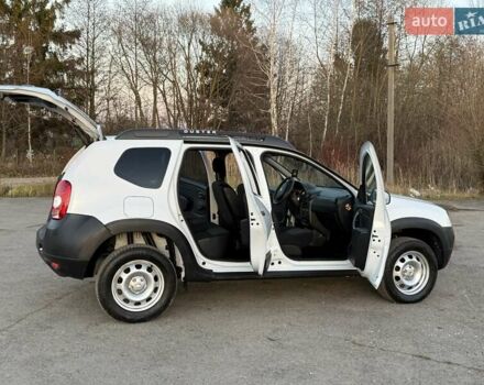 Білий Дачія Duster, об'ємом двигуна 1.5 л та пробігом 182 тис. км за 8999 $, фото 26 на Automoto.ua